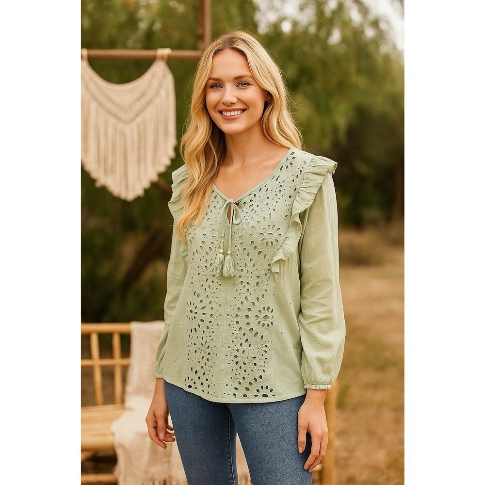 NWT Kaari Blue Top Size M Eyelet 100% Cotton Tie Neck Crisp Green Havana Boho
